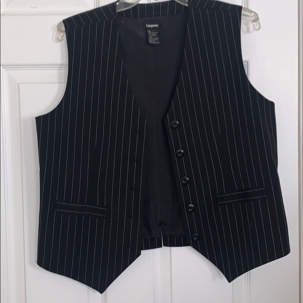 Set with formal skirt and short matching vest